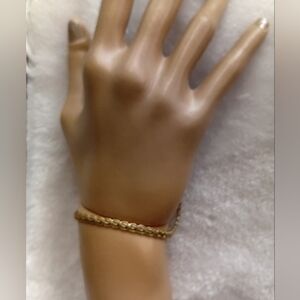 Elegant Gold Toned Bracelet